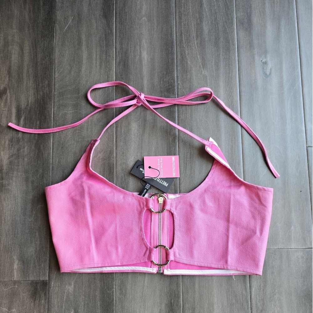 PrettyLittleThing Pink Denim Halter Crop Top O-Ring Cutout Zip Back Size 8 NWT